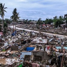 Bilanțul taifunului Kalmaegi depășește 90 de morți în Filipine. Furtuna se îndreaptă spre Vietnam