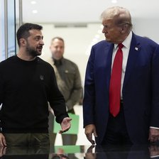 „Suntem pregătiți pentru o încetare completă și necondiționată a focului”. Zelenski oferă detalii despre convorbirea cu Trump 