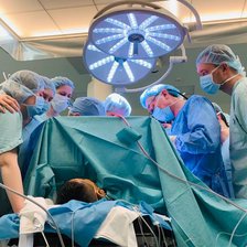 Premieră medicală în Moldova: Un copil a fost salvat după ce un telespectator i-a aflat povestea
