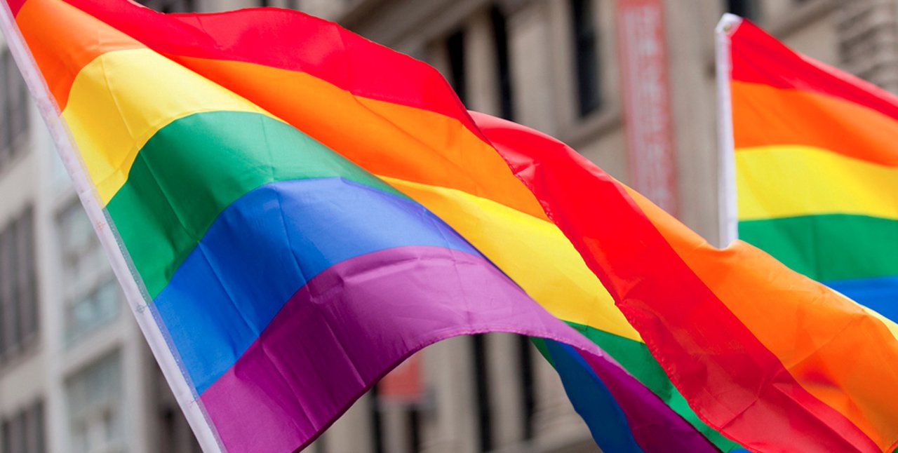 „N-am fost aduși din UE, dar ne vedem viitorul în UE, rămânând în Moldova”. Comunitatea LGBT răspunde atacurilor din campania electorală (VIDEO)