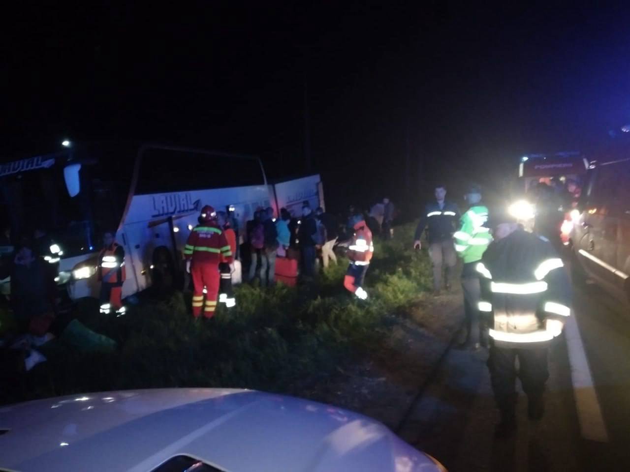 Accident în Vrancea: Autocarul transporta 44 de pasageri spre R. Moldova