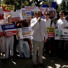 Bașcana Găgăuziei, din nou, în fața judecătorilor. În fața Judecătoriei, protest: „Evghenia, eroul nostru” (UPDATE)