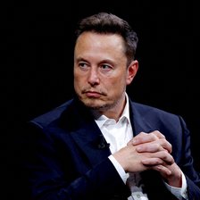 Elon Musk anunță reducerea considerabilă a donațiilor politice: „Cred că am făcut destul”
