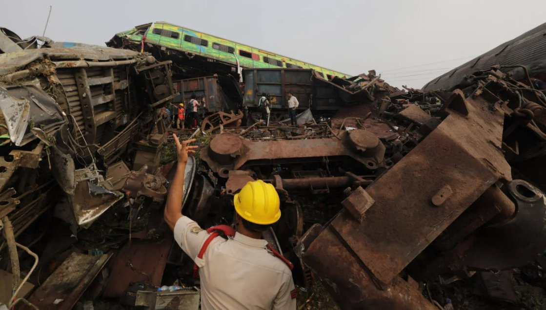Sute de morți și mii de răniți în uma accidentului feroviar din India