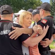 Vlah și susținătorii săi au încercat să forțeze cordonul de carabinieri (VIDEO)