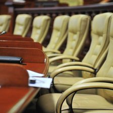 Parlamentul s-ar colora în cinci culori, în cazul unui scrutin. Un partid ar lua 50 de mandate (SONDAJ)

