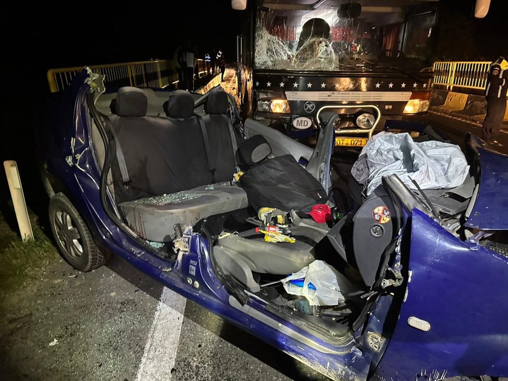 Un autocar cu 40 de persoane din R. Moldova, implicat într-un grav accident rutier în România. Cum s-ar fi întâmplat totul (VIDEO)