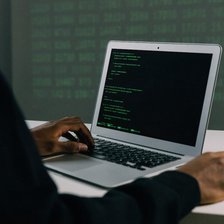 Escrocherii cu programări false pentru viză. Poliția atenționează cetățenii să „nu apeleze la intermediari dubioși” (FOTO)