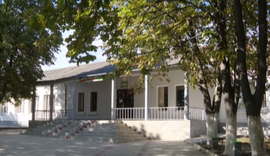 Directoarea Gimnaziului Malcoci riscă să-și piardă funcția după incidentul din curtea școlii. Ce spune șeful Direcției Educație Ialoveni