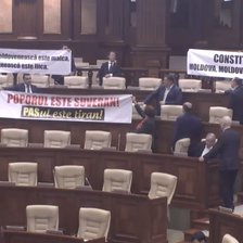 Ultimă oră! Limba română va fi limba oficială în toate legile din R. Moldova și Constituție