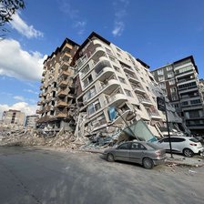 Numărul morților după cutremurul din Turcia depășește cifra de 20 mii. Salvatorii moldoveni continuă să activeze alături de colegii lor