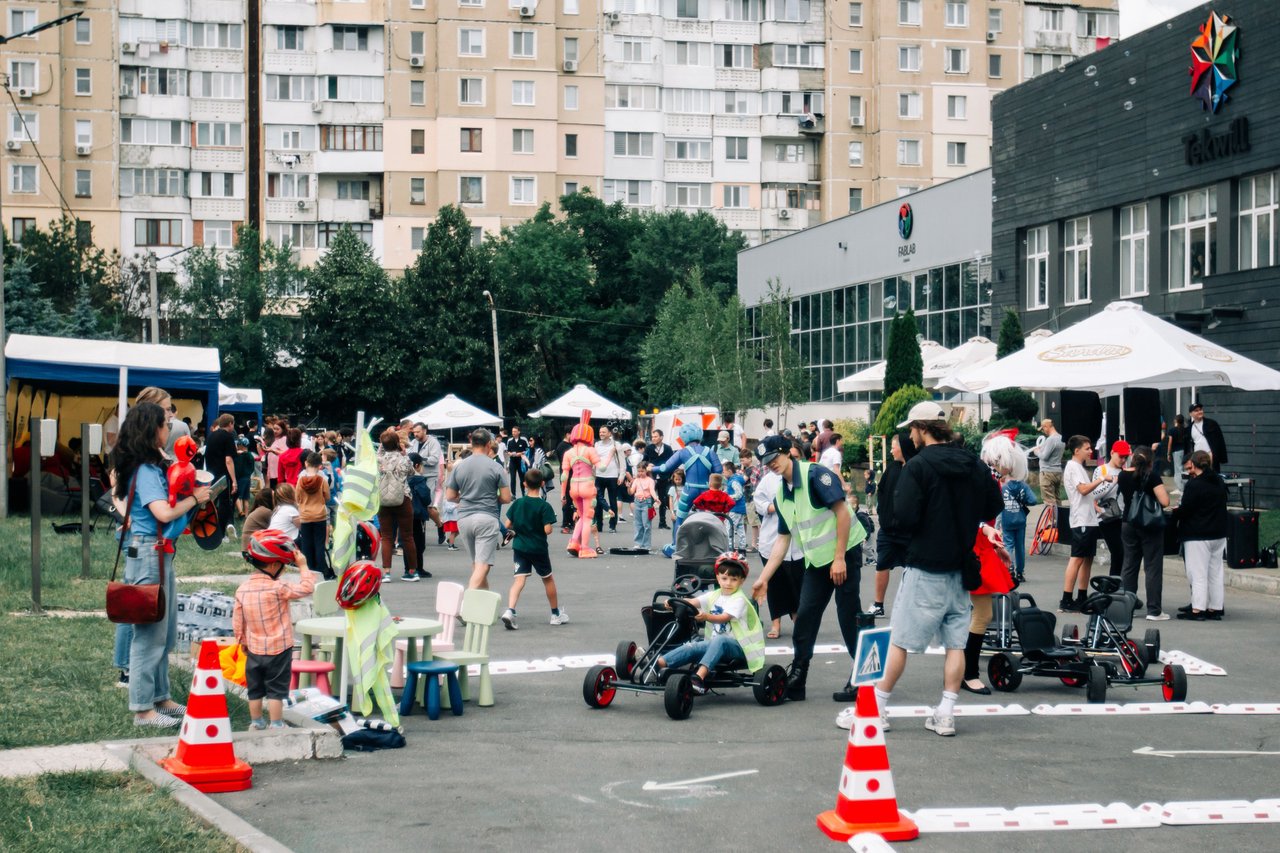 Peste 1000 de vizitatori au celebrat creativitatea și tehnologia la Chișinău Maker Faire 2025 (VIDEO)
