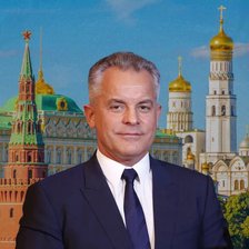 The Insider: Vladimir Plahotniuc ar fi zburat regulat la Moscova, pentru discuții secrete despre revenirea în politică