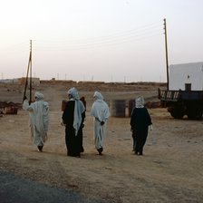 Zeci de cadavre descoperite în centre de detenție din Tripoli: ONU acuză crime și tortură sistematică


