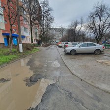 Aproximativ 50 de curți din Chișinău ar putea fi renovate prin programul „Curtea Europeană”