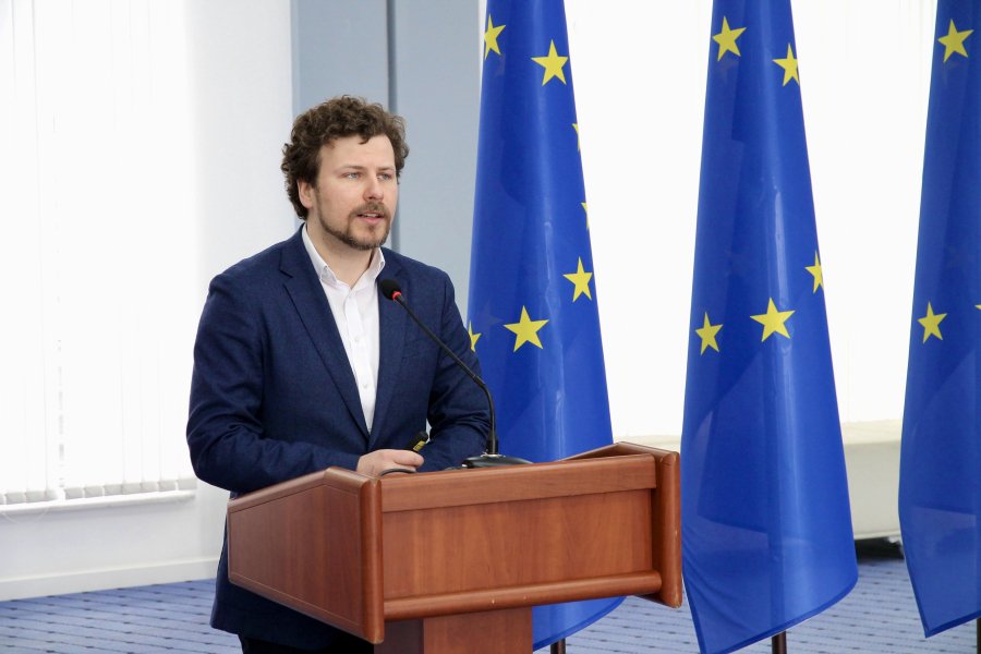 Alimentație gratuită pentru elevii din gimnaziu: Guvernul alocă 200 de milioane de lei pentru modernizarea cantinelor