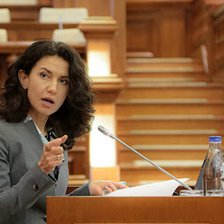 Olesea Stamate, înregistrată de CEC drept candidat independent la alegerile parlamentare. A fost înregistrat și Blocul Electoral „Blocul Unirea Națiunii”