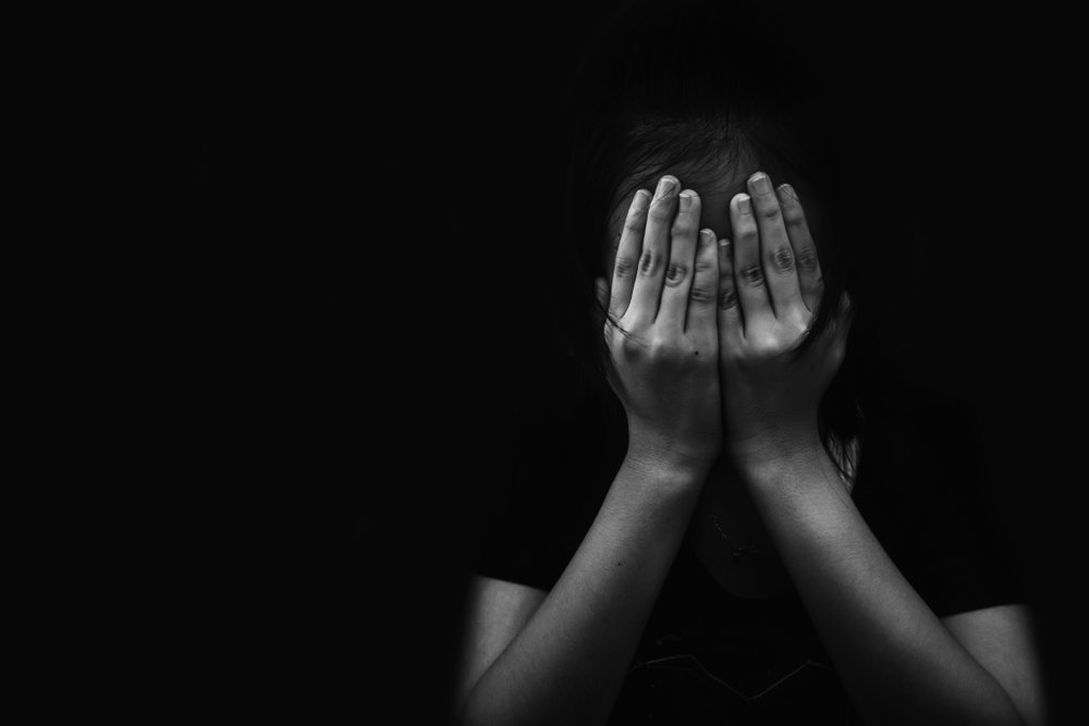 O femeie ar fi fost violată acasă la o prietenă. Inculpații, condamnați la închisoare