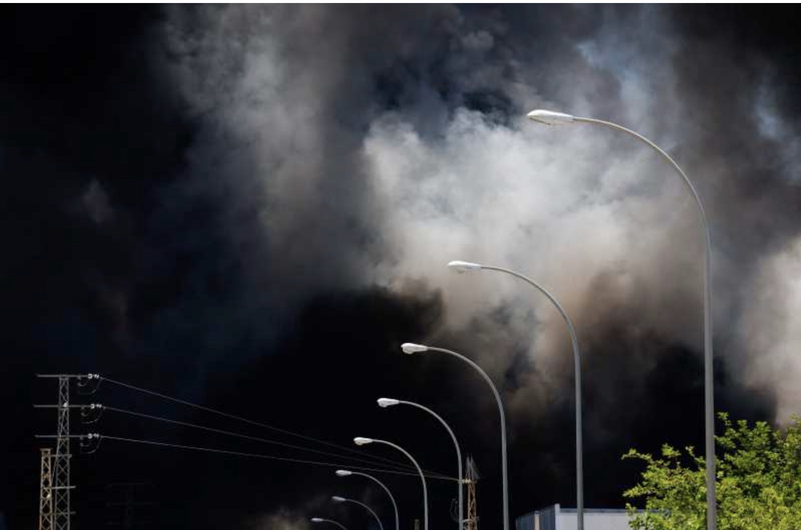 Un incendiu a izbucnit la un depozit de produse chimice din sudul Spaniei