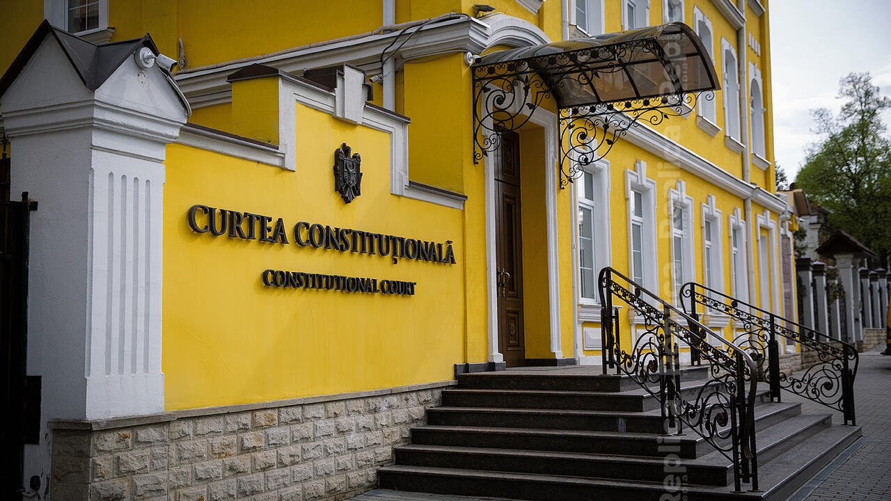 Referendum: Deputații PAS solicită Curții Constituționale avizarea proiectului de modificare a Constituției