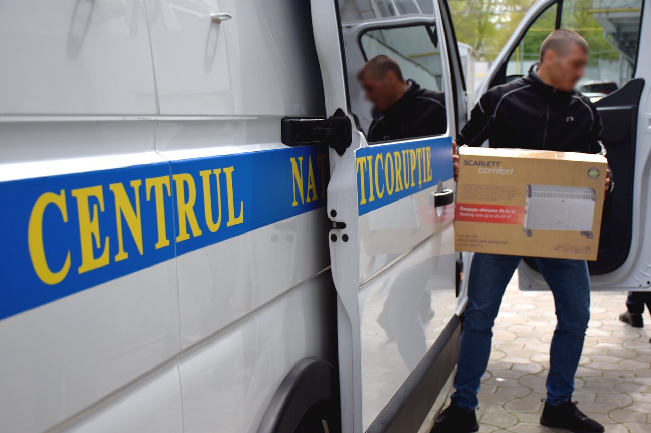 Boris Gîlcă a fost reținut în rezultatul perchezițiilor la Primărie. CNA: Au fost delapidate bunuri procurate  din fonduri externe, destinate refugiaților 