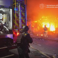 Atacuri rusești au fost lansate peste noapte asupra orașelor Zaporojie și Odesa: Cinci morți și mai mulți răniți
