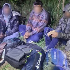 Rețea infracțională specializată în migrație ilegală, destructurată. Patru cetățeni din Sri-Lanka, opriți în apropiere de Prut (VIDEO)