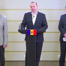 Socialiștii vor contesta la Curtea Constituțională modificările la Legea avocaturii. Batrîncea: „Vom face tot necesarul pentru a proteja dreptul la apărare”