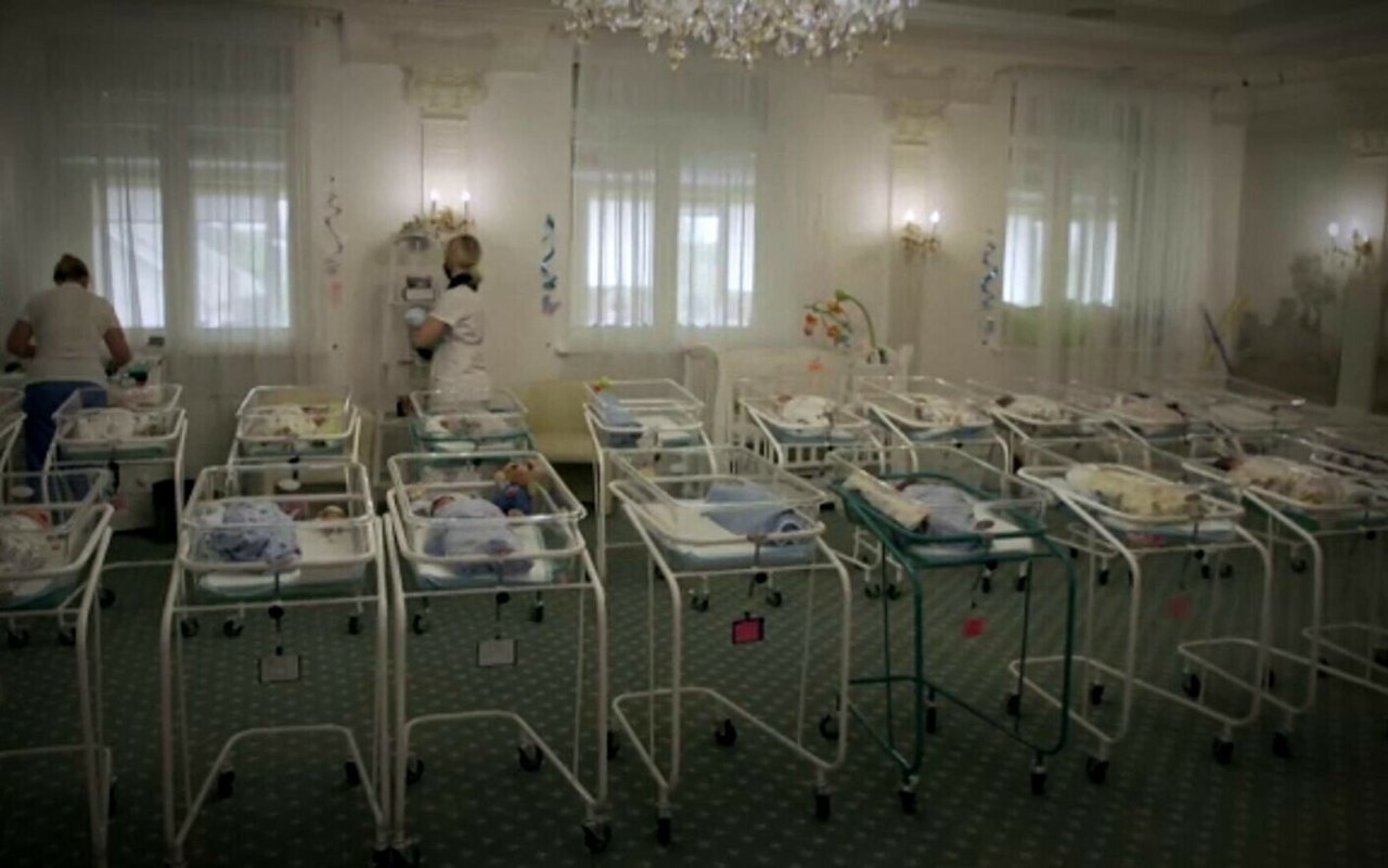 Grecia: 30 de tinere, inclusiv din R. Moldova, traficate  pentru a naște contra cost

