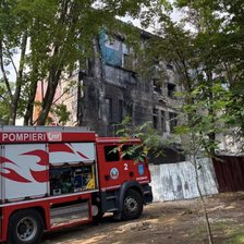 Incendiu la Institutul de Neurologie și Neurochirurgie din Chișinău: O clădire nouă, cu trei etaje, a fost cuprinsă de flăcări
