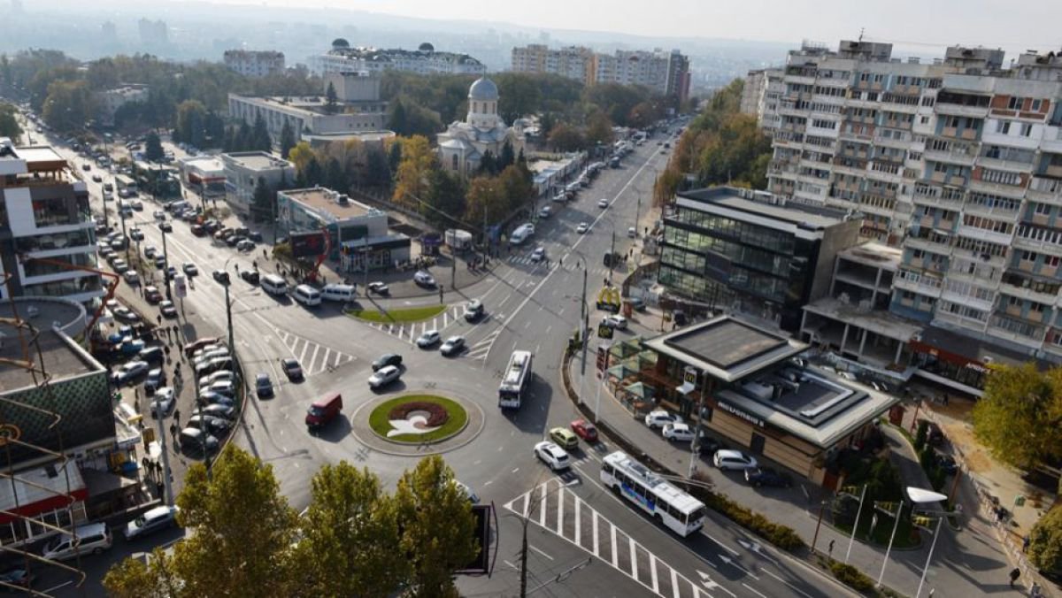 Sfârșit de epopee? Direcția Transport promite semafoare la trecerile de pietoni de la intersecția străzilor Kiev și Bogdan Voievod