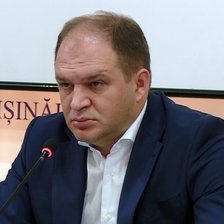 Ion Ceban: „Chișinăul poate rămâne fără transport public”. Întreprinderile municipale ar fi primit refuz privind înregistrarea contractelor de prestare a serviciilor publice