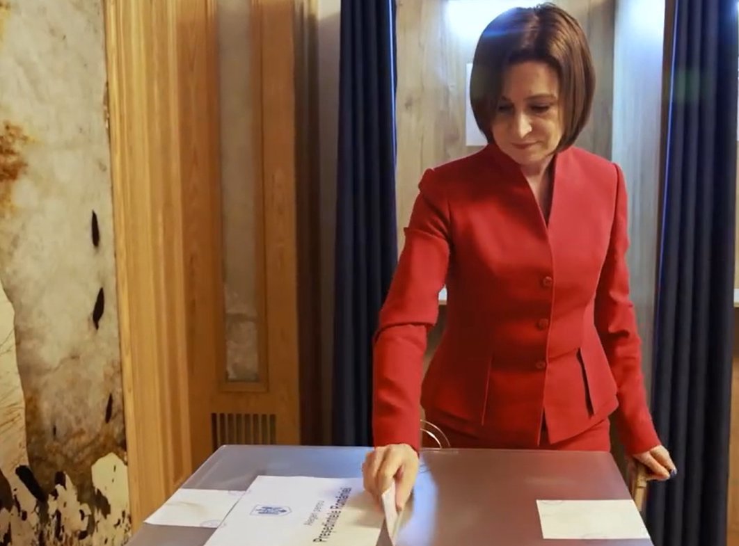 Maia Sandu a votat la alegerile prezidențiale din România
