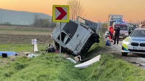 Grav accident rutier în România: Trei persoane decedate și alte cinci, rănite