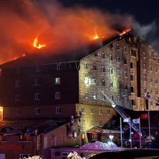 Incendiu de proporții la o stațiune de schi din Turcia. Peste 60 de persoane au decedat (UPDATE)