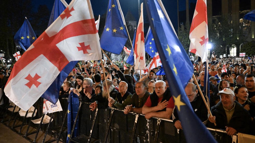 Pe fundalul protestelor masive, Parlamentul georgian a votat legea cu privire la „agentul străin” în lectură finală (VIDEO)