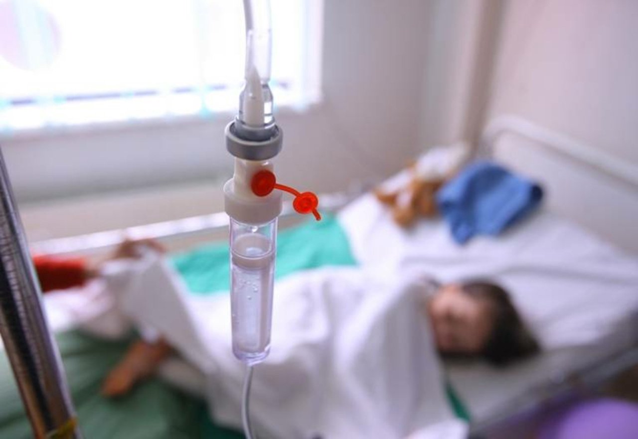 Trei copii au ajuns la spital din cauza intoxicării cu monoxid de carbon emanat de la soba
