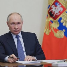 Rusia își extinde eforturile de recrutare. Putin a semnat un decret care permite străinilor să servească în armată