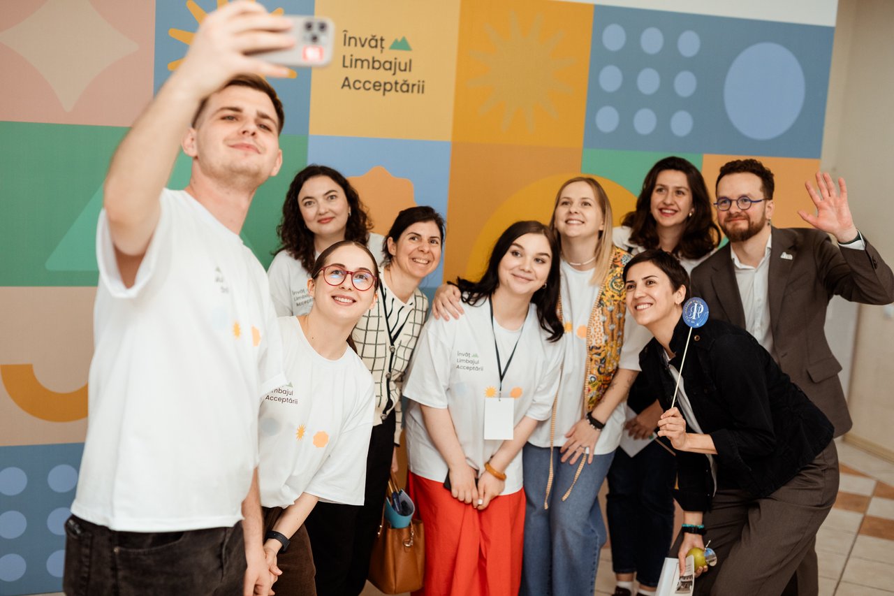 Învăț Limbajul Acceptării – un proiect care a arătat că incluziunea se învață prin implicare
