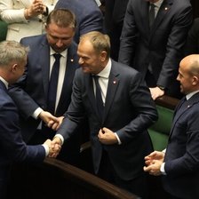 Guvernul pro-european al lui Donald Tusk a câștigat votul de încredere în Parlamentul Poloniei