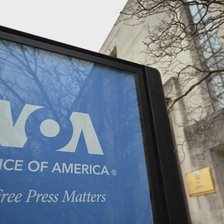 Administrația Trump va concedia peste 600 de angajați  ai postului de radio „Vocea Americii”