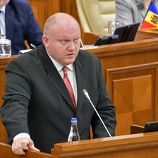 „A făcut o criză de nervi” și „nu s-a întâmplat nimic ieșit din comun”. Vasile Bolea, după ce și-ar fi agresat soția