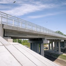 Pasajul peste calea ferată de pe centura municipiului Bălți a fost redeschis circulației după reabilitare