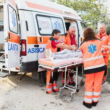 Ambulanța, solicitată de peste 14.000 de ori într-o săptămână: Peste 1.000 de copii au avut nevoie de ajutor medical