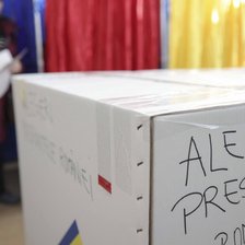 Prezență record la urnele de vot din Moldova: Peste 90 de mii de alegători și-au exprimat votul pentru viitorul președinte român

