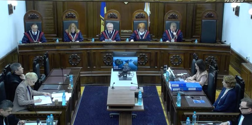 Se decide soarta Partidului Șor: Ziua VI. Curtea Constituțională a amânat până în iunie ședința de examinare a demersului Guvernului privind scoaterea în afara legii a Partidului Șor 