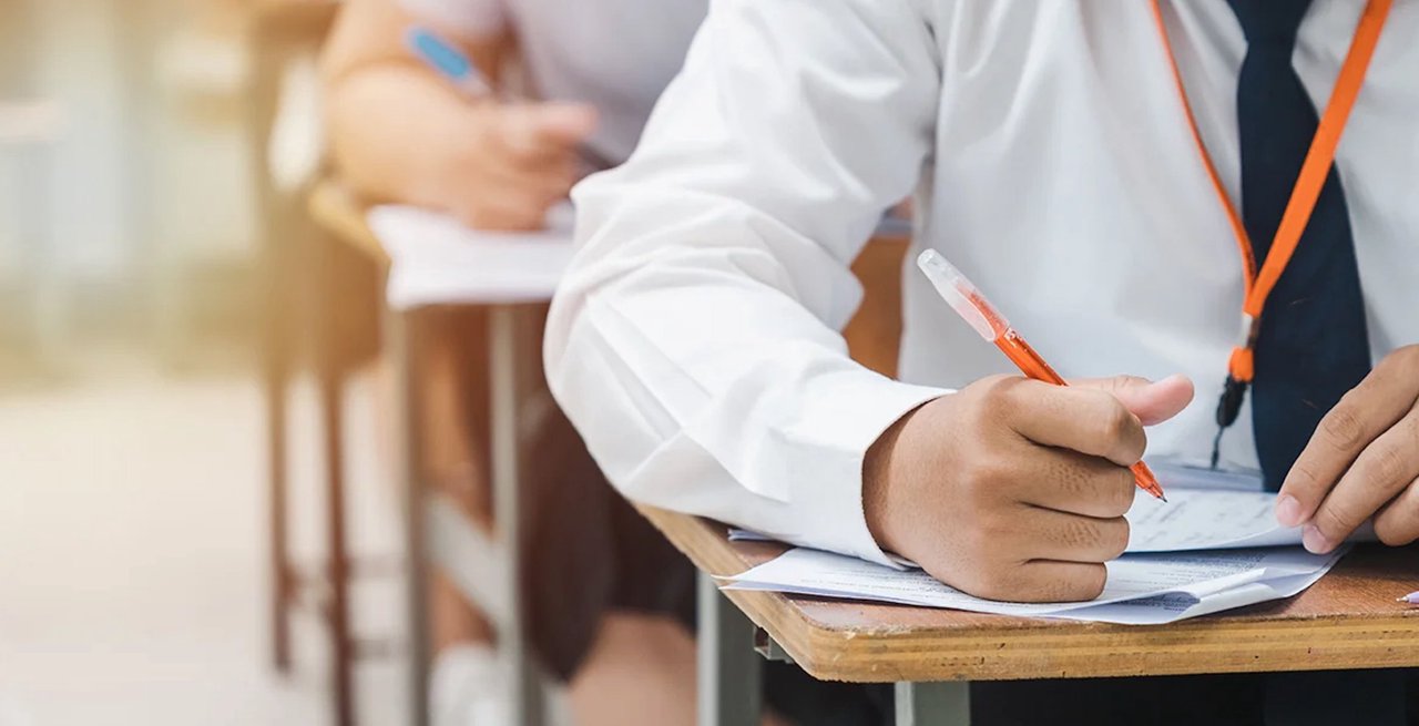 Sesiune suplimentară de examene în iulie: Zeci de comisii și sute de profesori vor evalua lucrările contestate