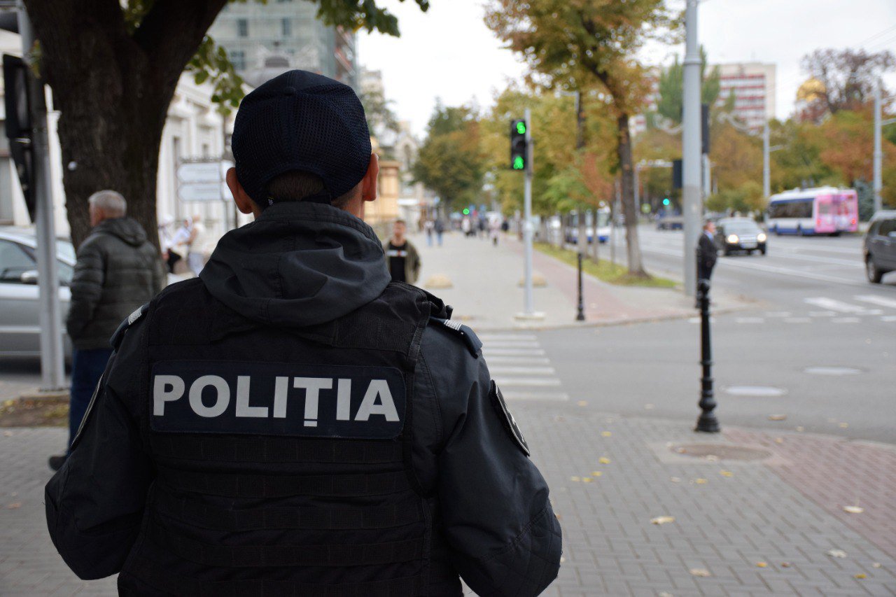 Pietonii ajung și mai mult în atenția Poliției. Aceștia riscă amenzi pentru nerespectarea indicatoarelor rutiere