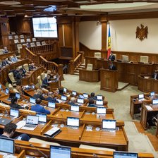 Propunerea PAS: Ședințele Parlamentului ar putea avea loc mai rar, o dată la două săptămâni