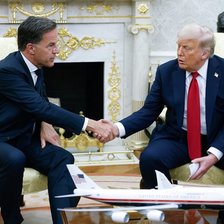 Trump somează Moscova să încheie pace cu Ucraina în 50 de zile și amenință cu tarife dure